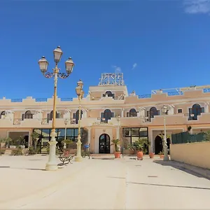 Hotel Medusa, LMP